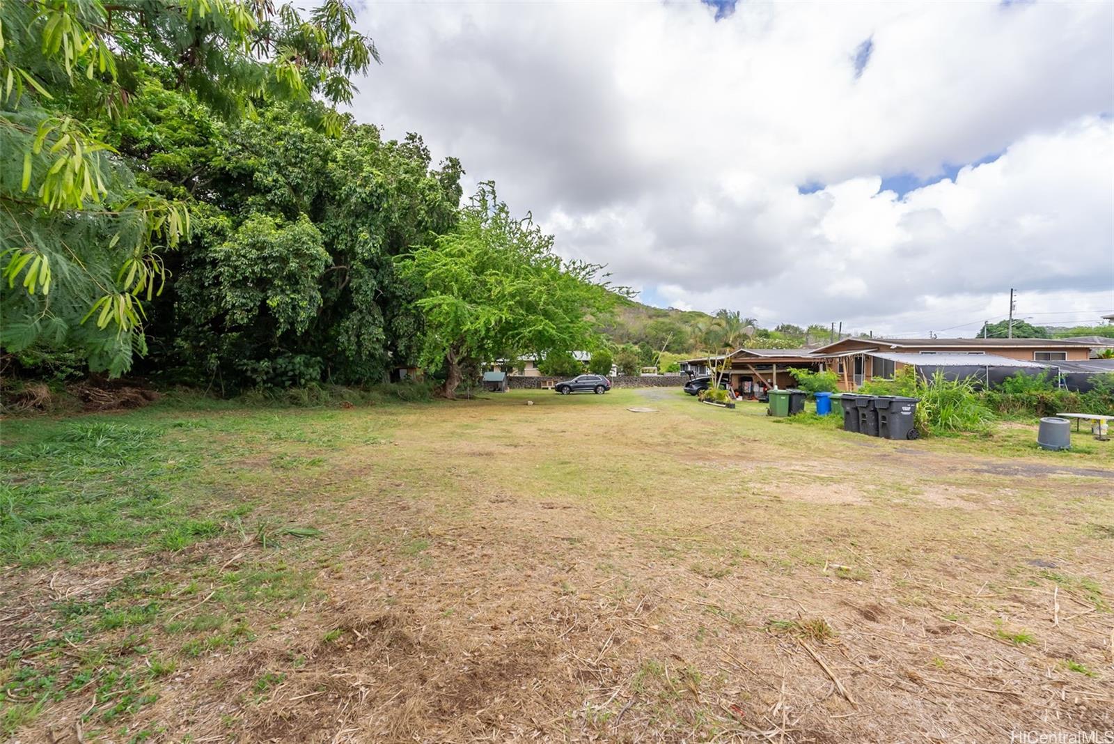 41-1702 Kalanianaole Highway