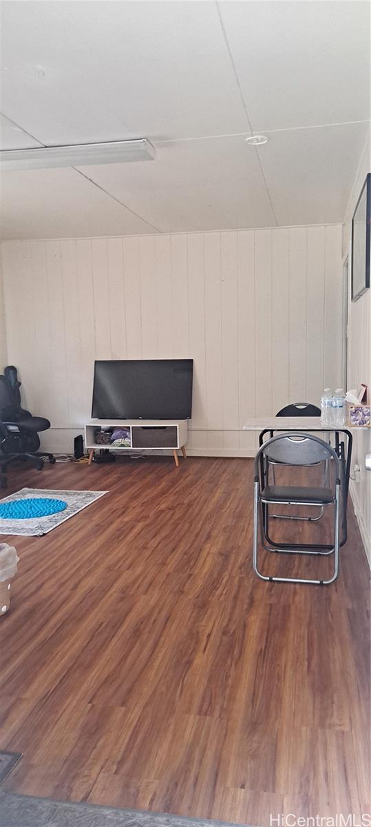 Photo 3 of 7