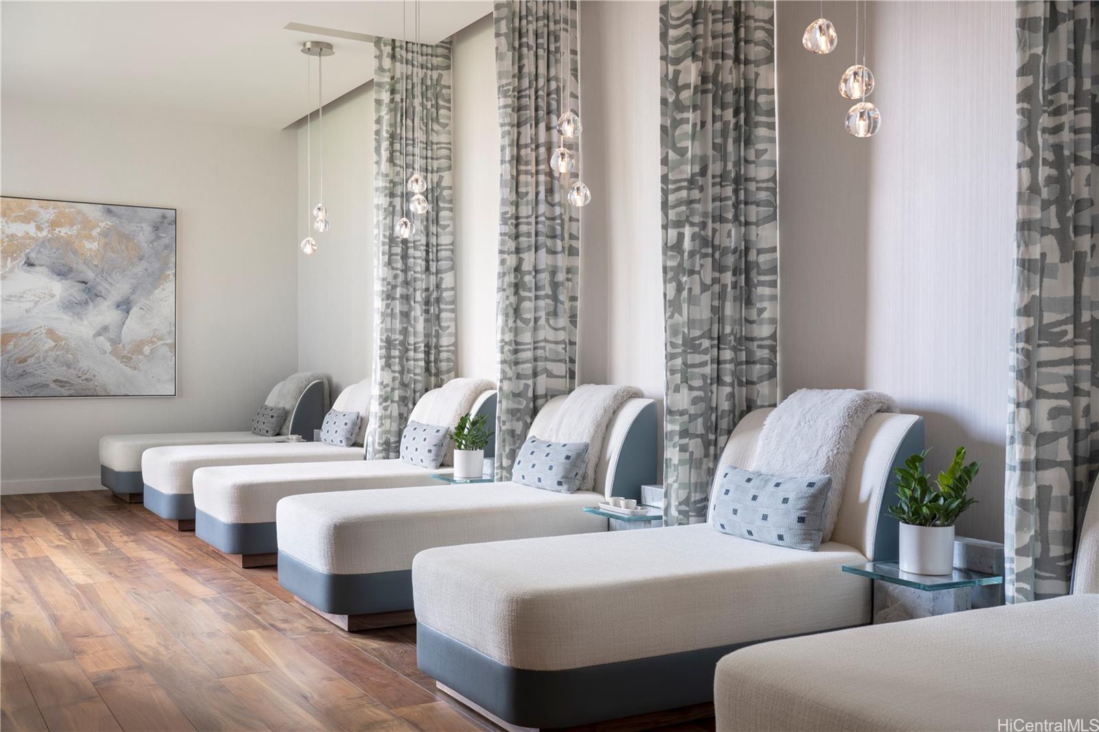 Photo 22 of 25