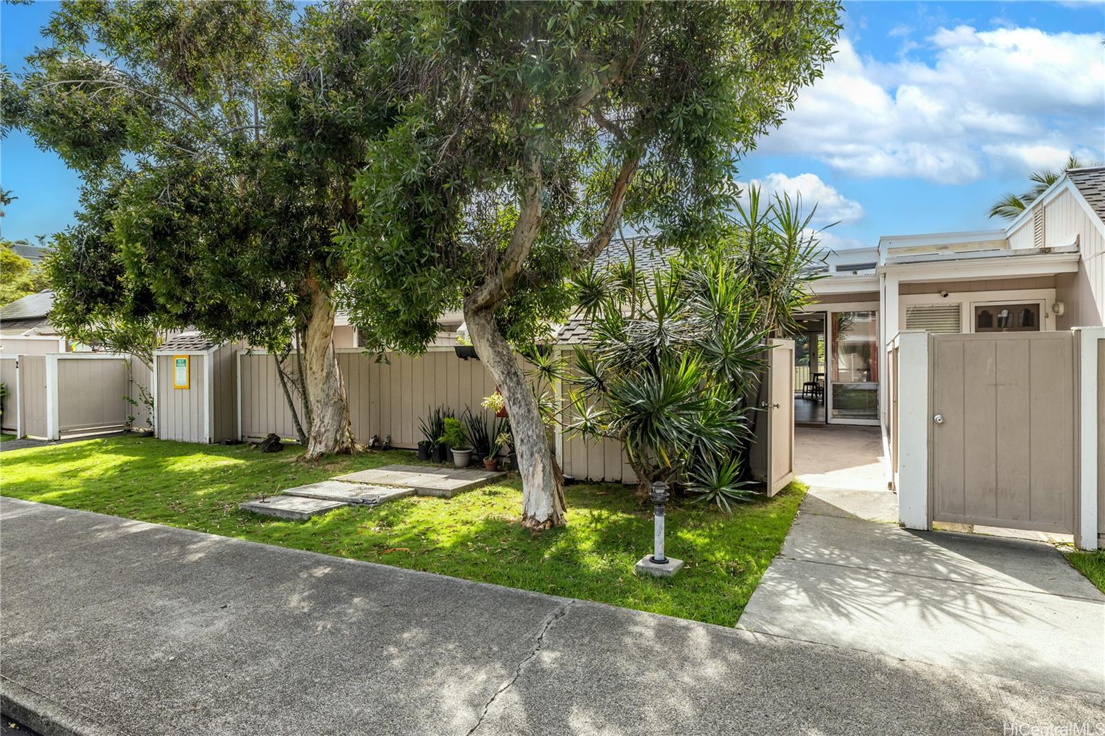 44-145 Hako Street  Unit 1404
