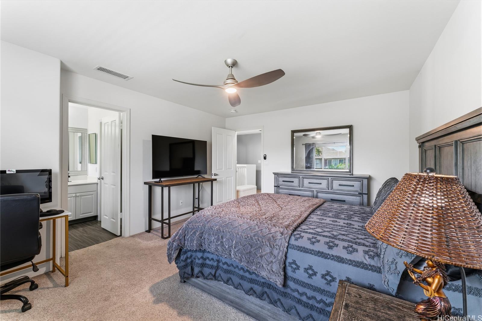 91-2093 Kaioli Street  Unit 1703
