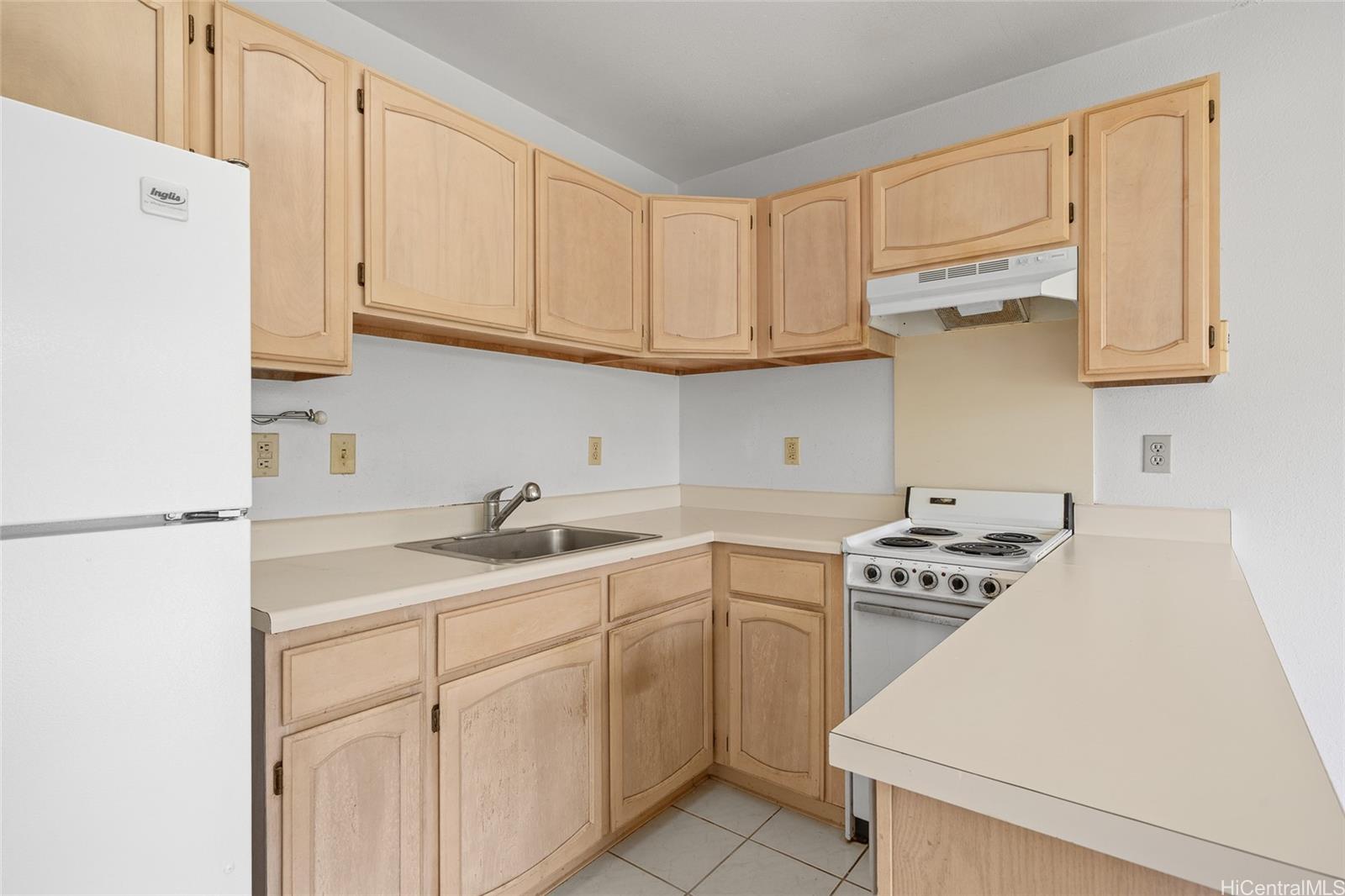 95-1043 Ainamakua Drive  Unit 17