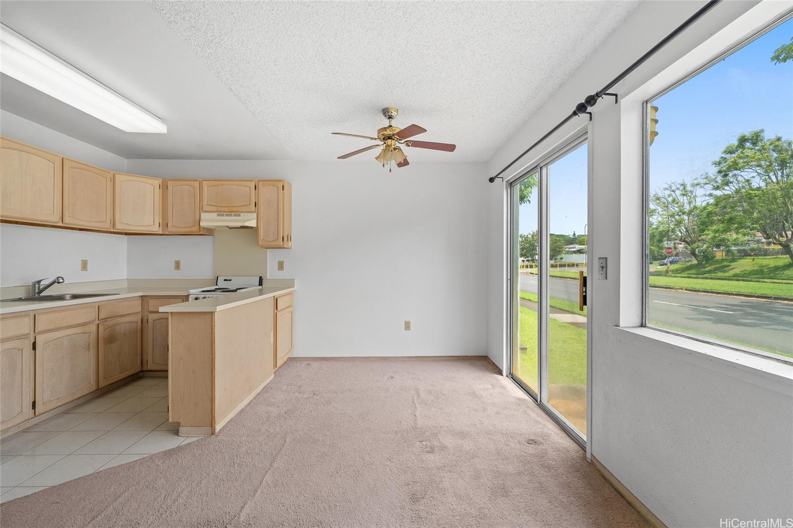 95-1043 Ainamakua Drive  Unit 17