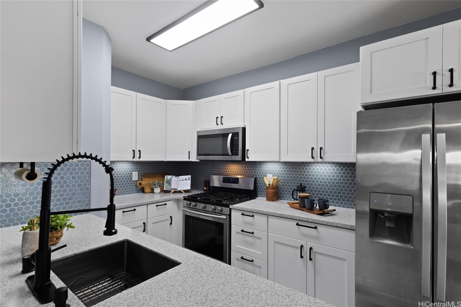 91-525 Puamaeole Street  Unit 37C