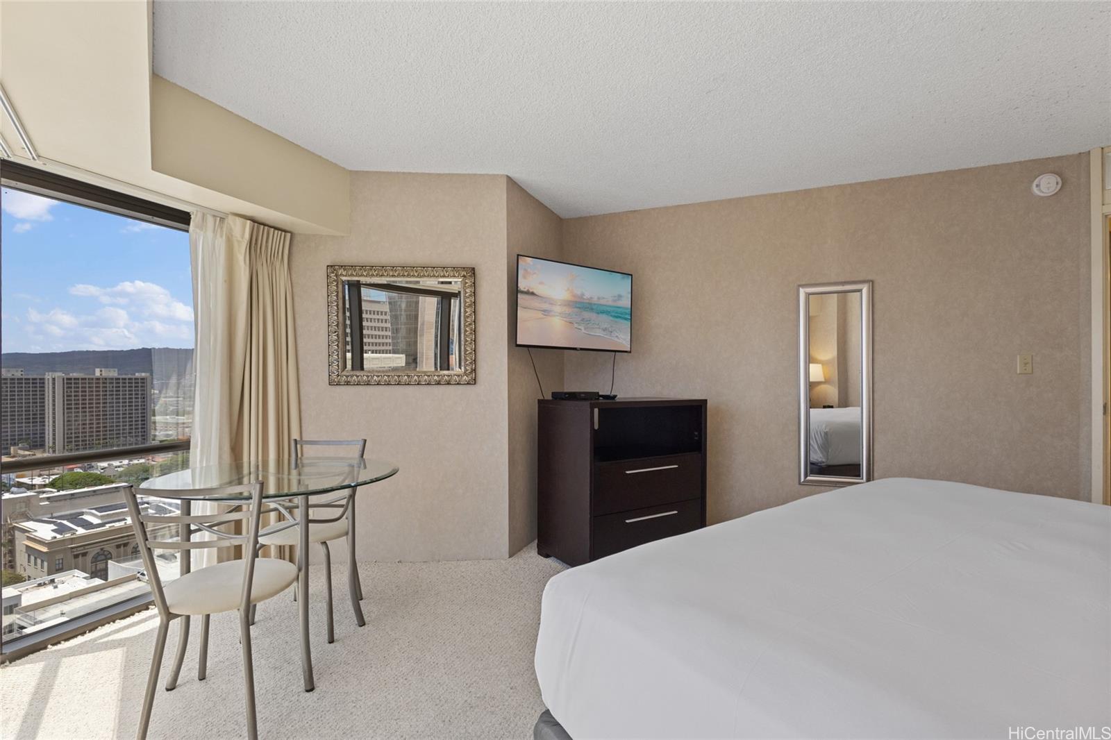 1088 Bishop Street  Unit 2204