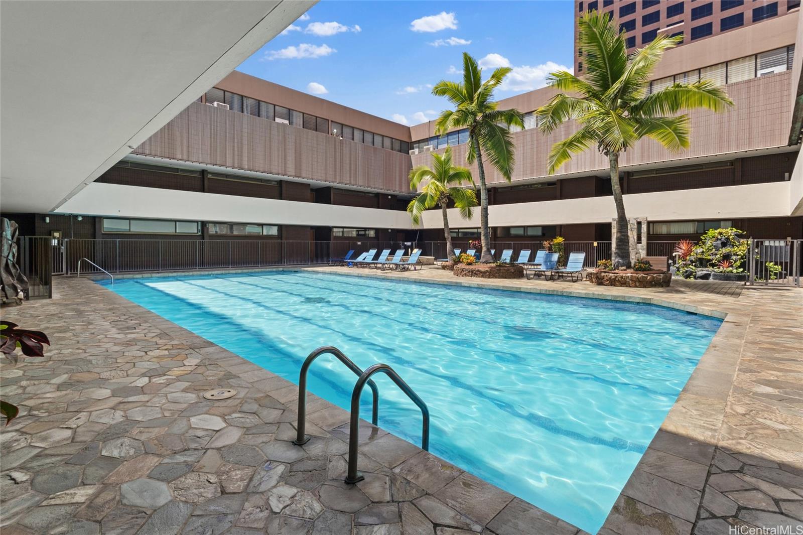 1088 Bishop Street  Unit 2204