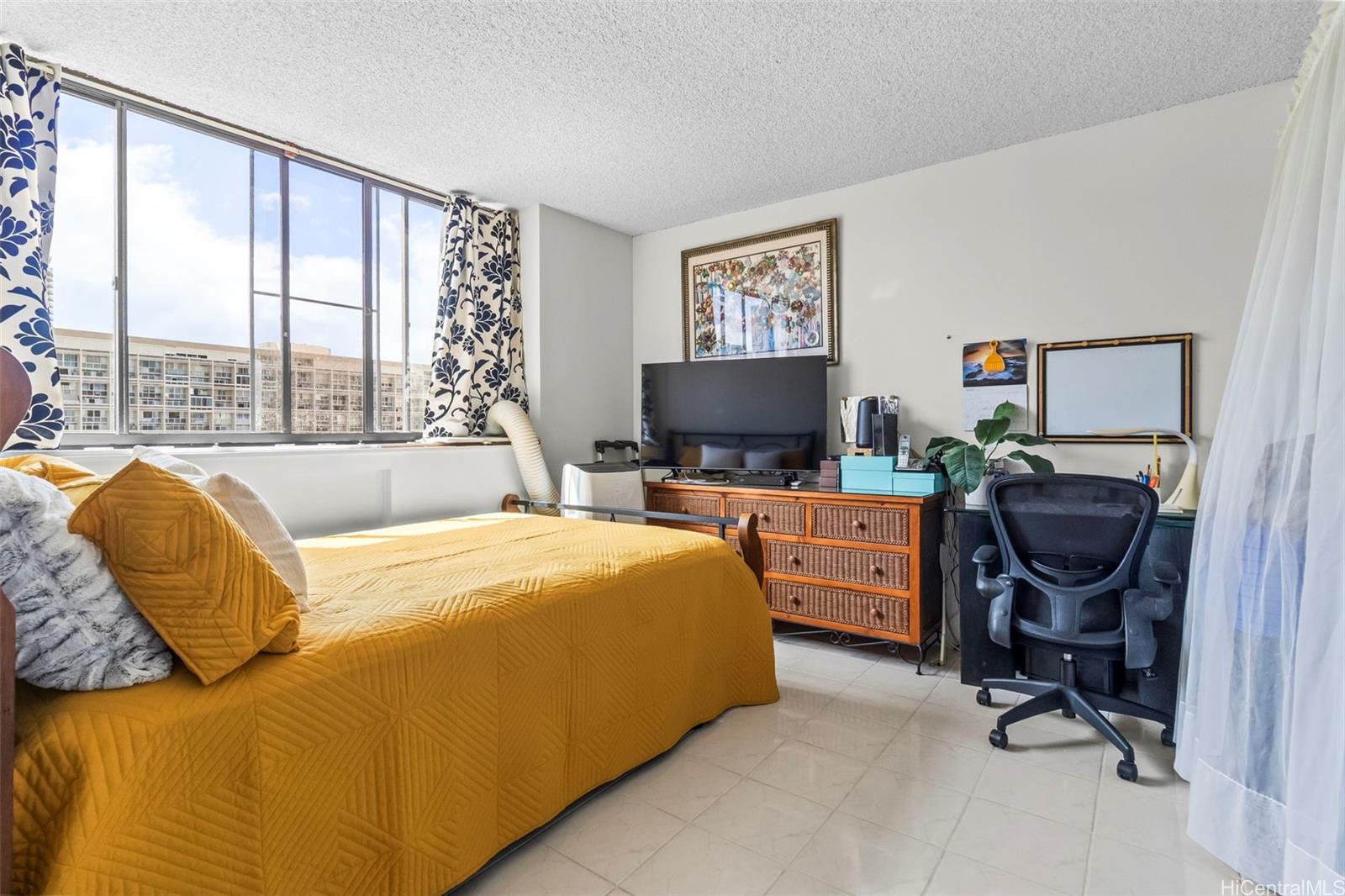 2444 Hihiwai Street  Unit 1006