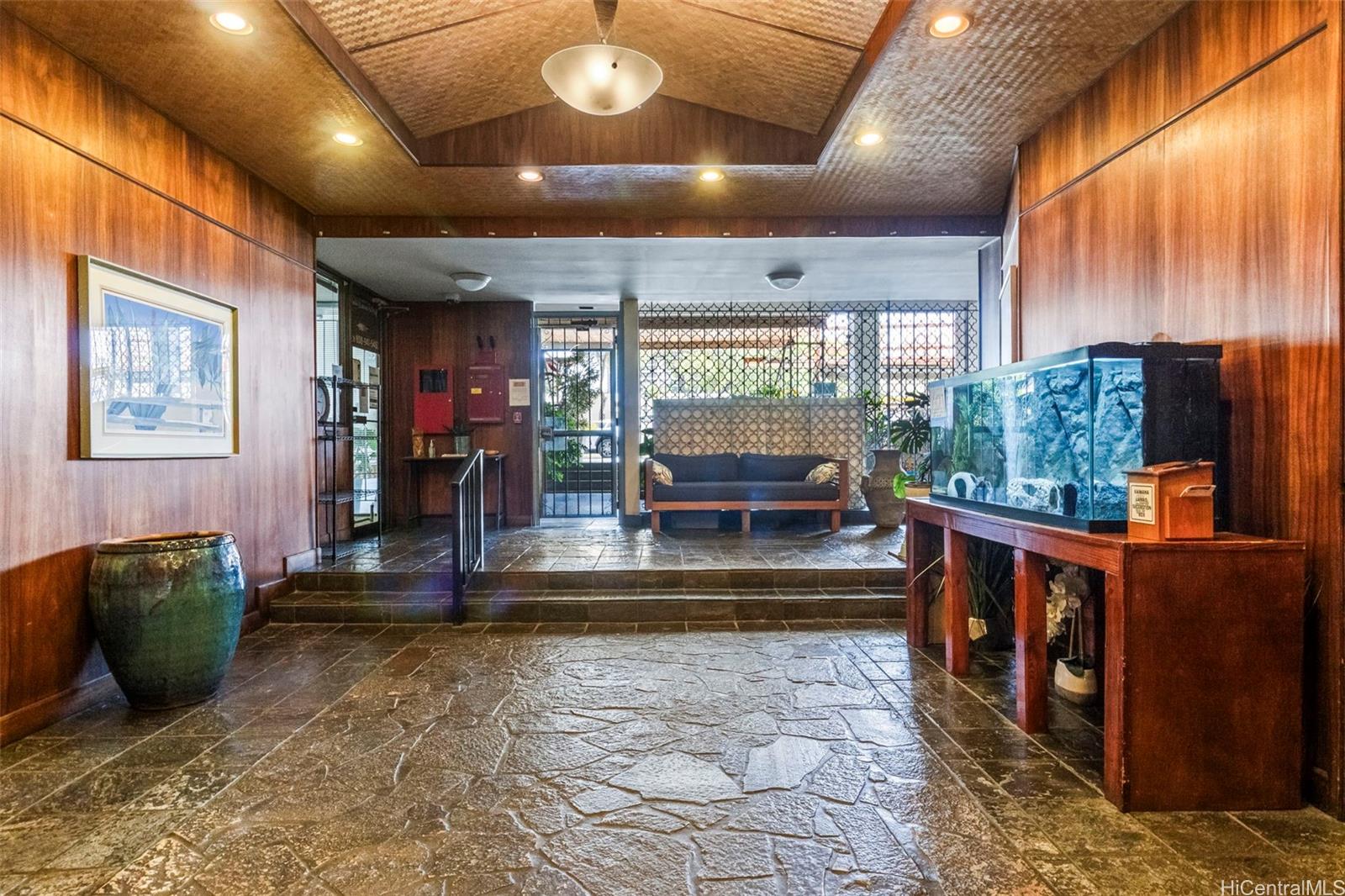 2444 Hihiwai Street  Unit 1006