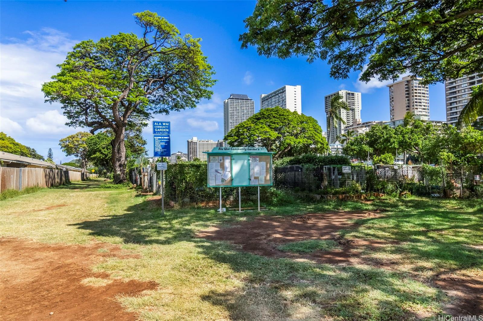 2444 Hihiwai Street  Unit 1006