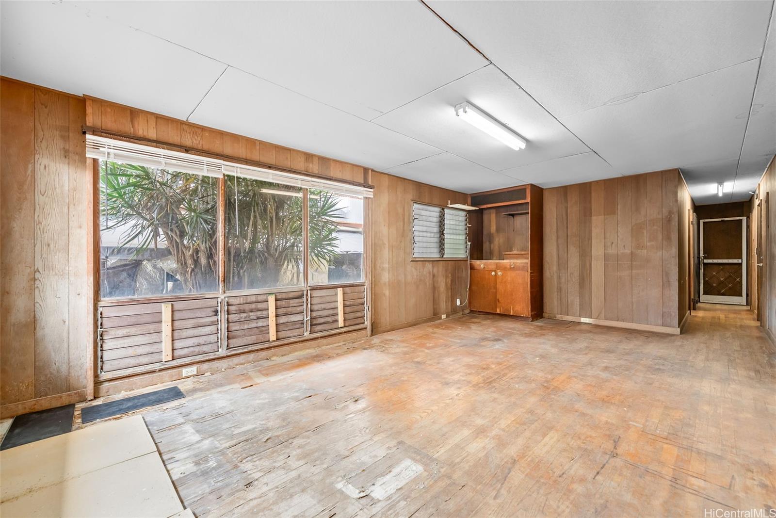 823 Gulick Avenue
