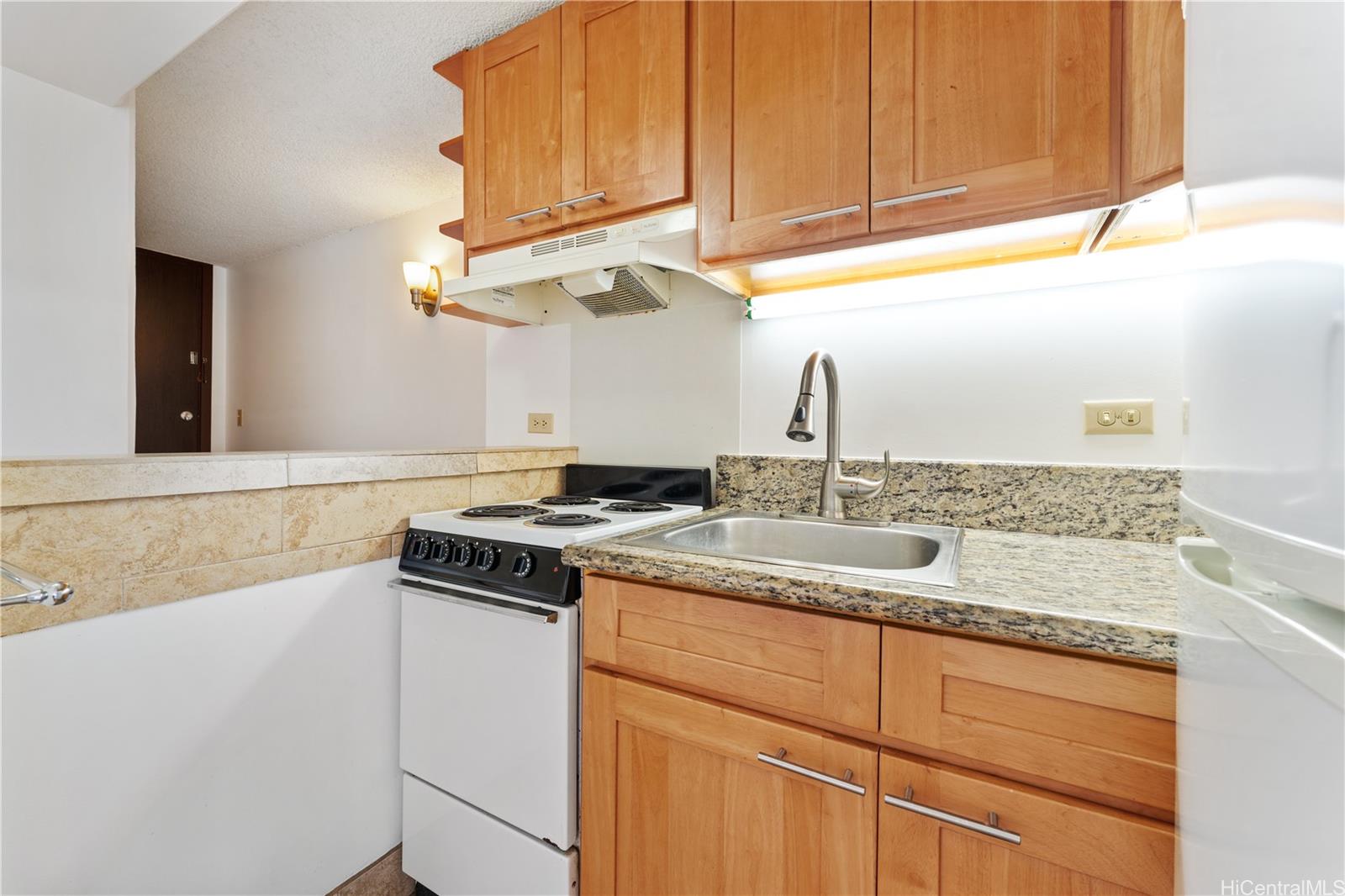 2525 Date Street  Unit 2704
