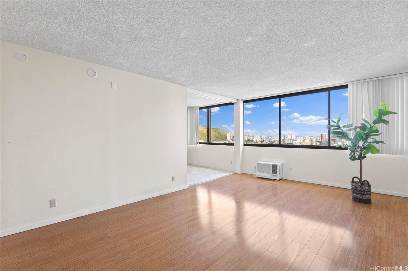 55 S Kukui Street  Unit D3008