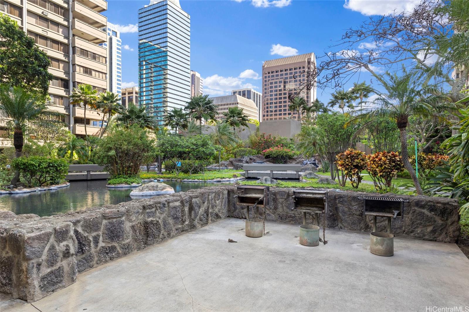 55 S Kukui Street  Unit D3008
