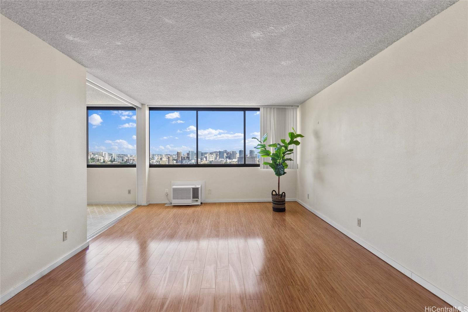 55 S Kukui Street  Unit D3008