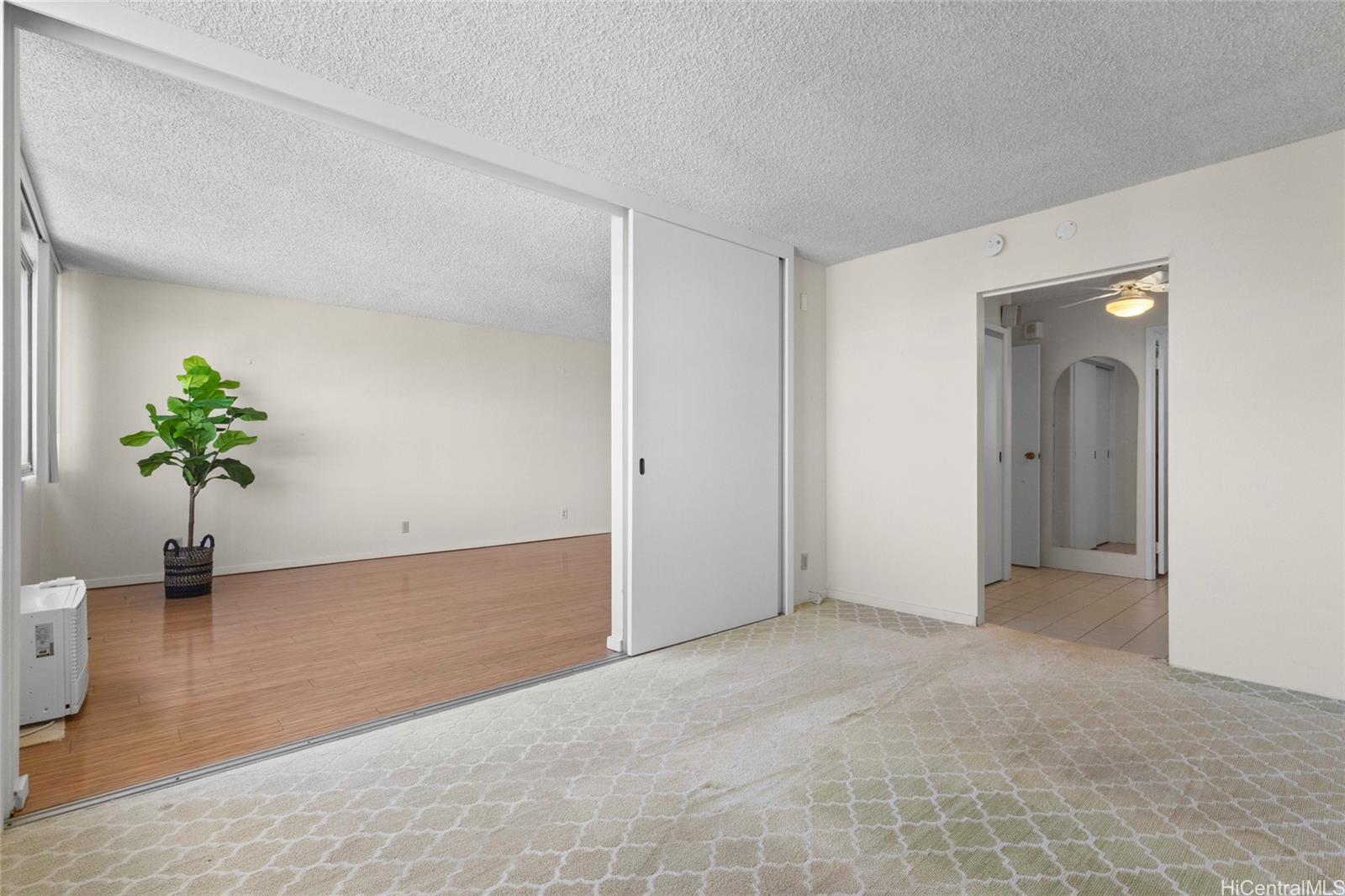 55 S Kukui Street  Unit D3008