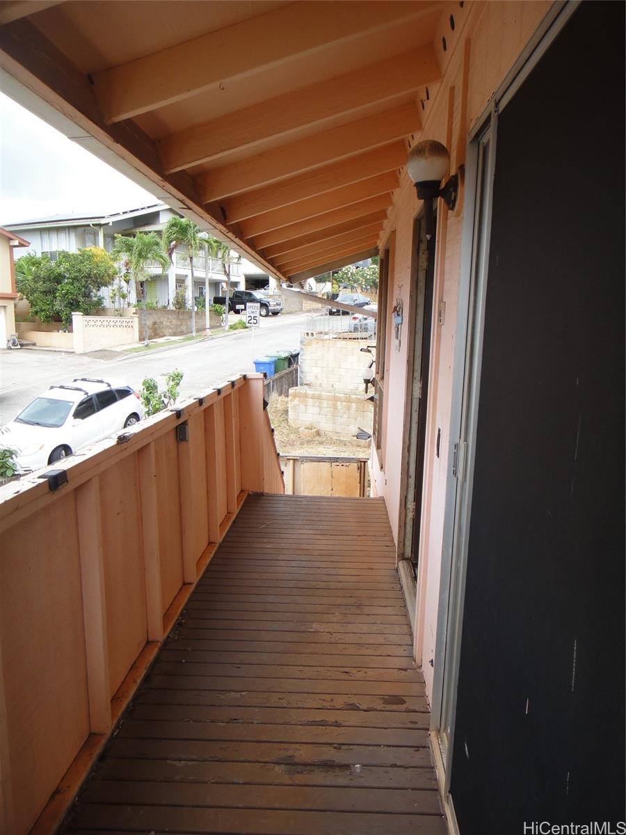 Photo 3 of 9