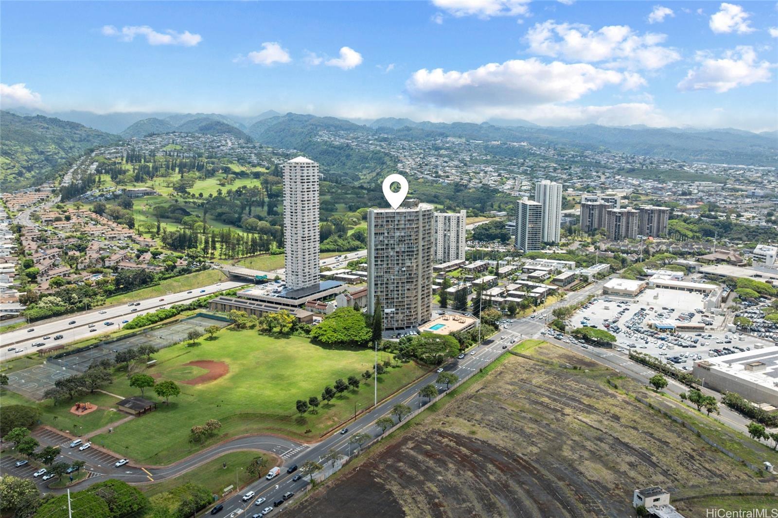Photo 18 of 24