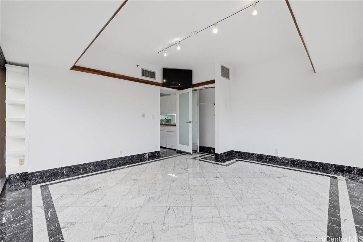 1188 Bishop Street  Unit 2008