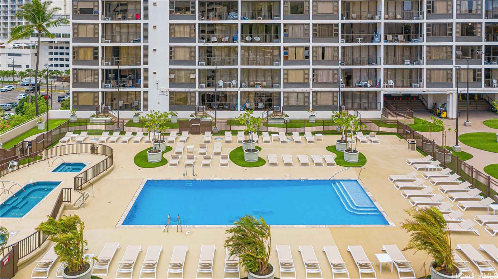 201 Ohua Avenue  Unit Mauka 1706