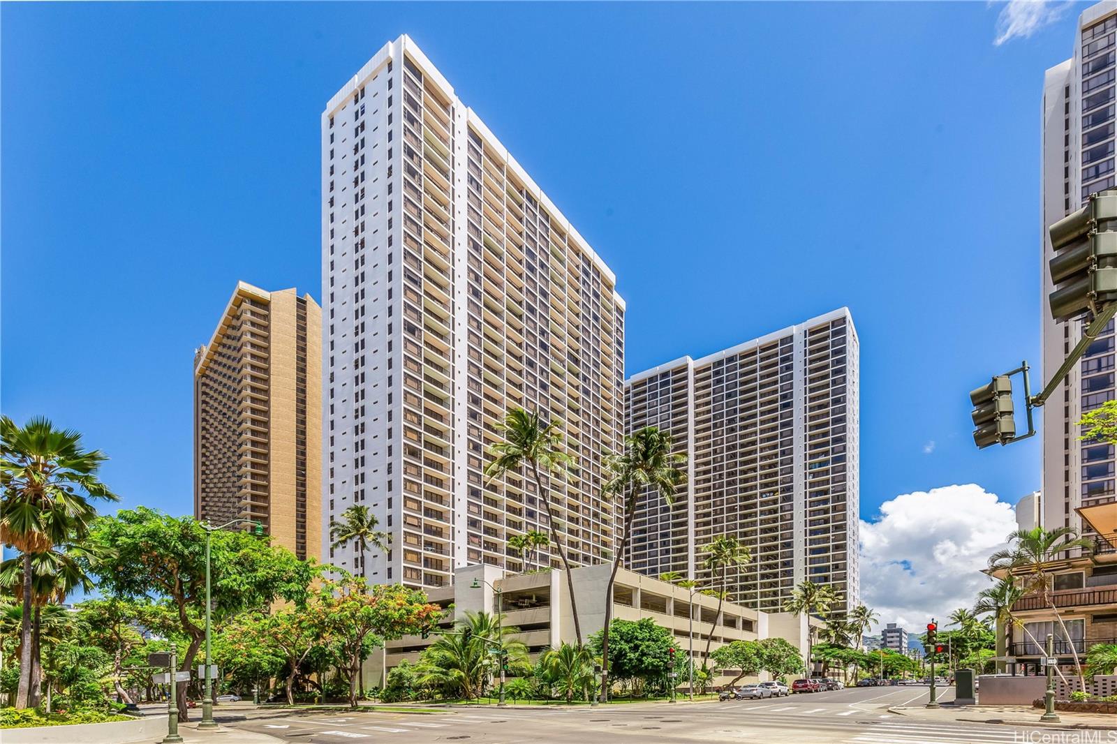 201 Ohua Avenue  Unit Mauka 1706