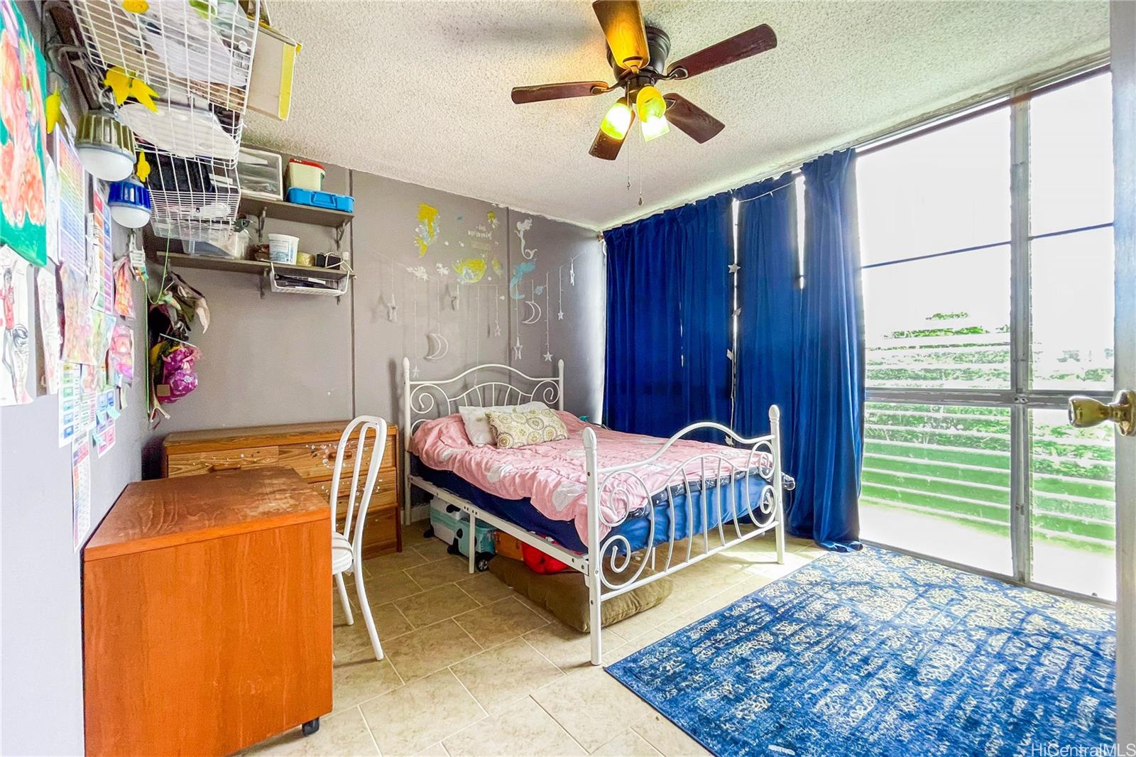 Photo 13 of 25