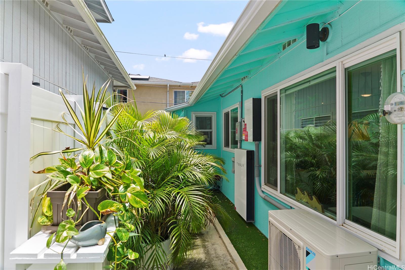 340 Manono Street  Unit 2