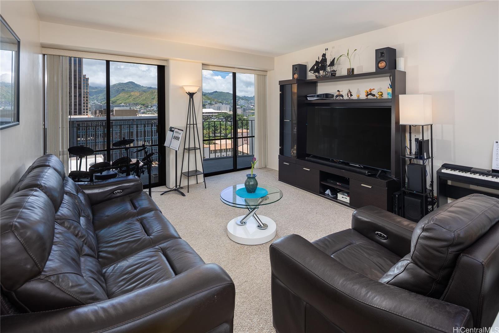 700 Richards Street  Unit 1505
