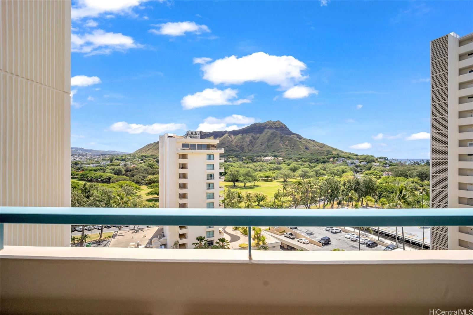 2877 Kalakaua Avenue  Unit 1004