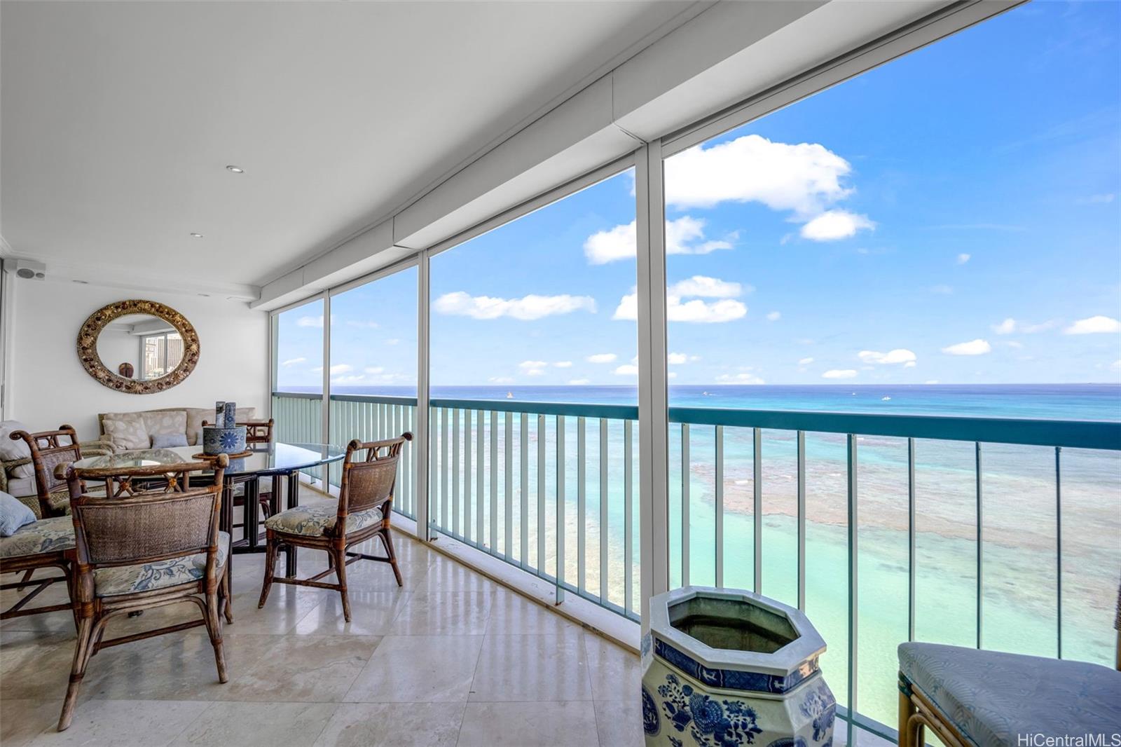 2877 Kalakaua Avenue  Unit 1004