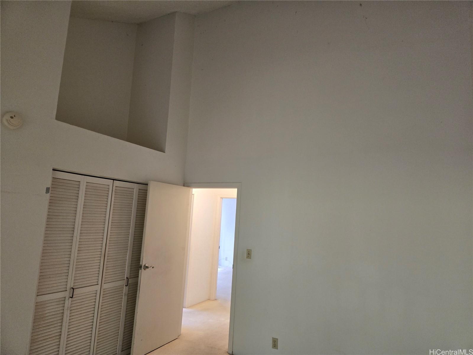 Photo 9 of 21