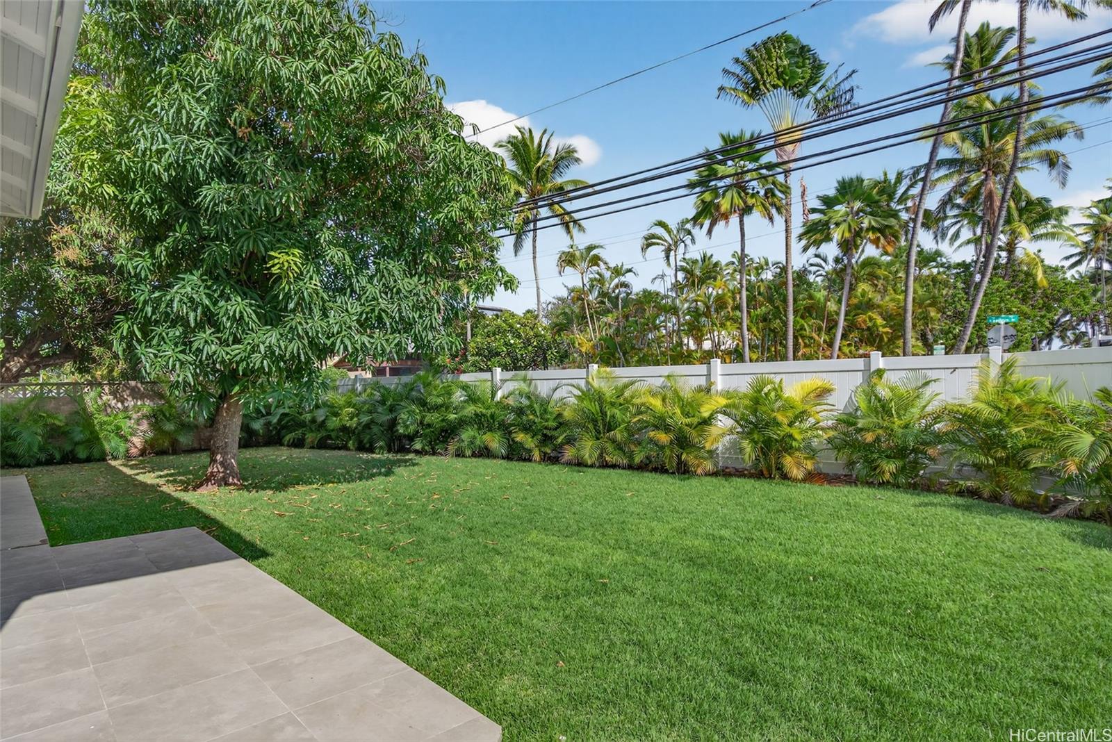 125 N Kalaheo Avenue