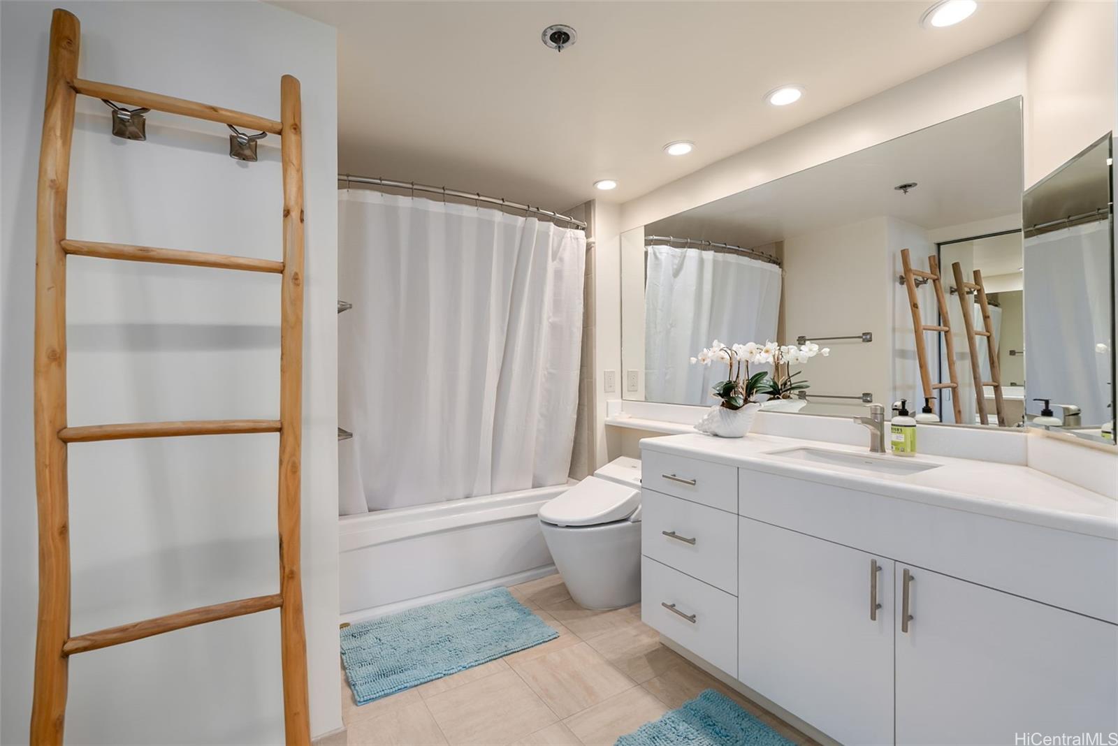 583 Kamoku Street  Unit DH2303