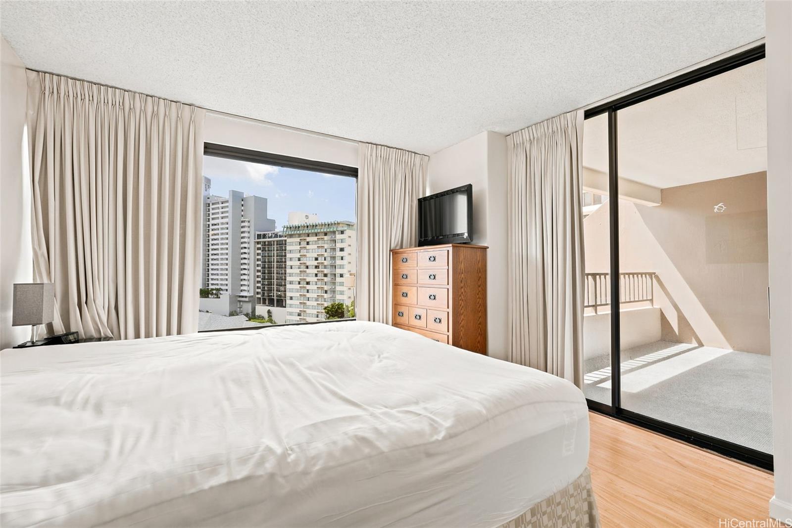 1778 Ala Moana Boulevard  Unit 1207