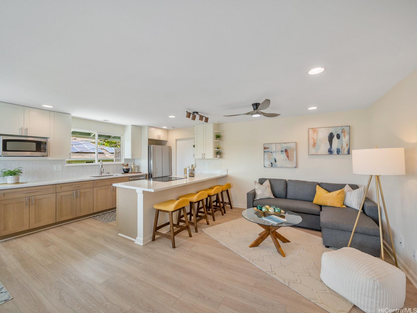Photo 6 of 25