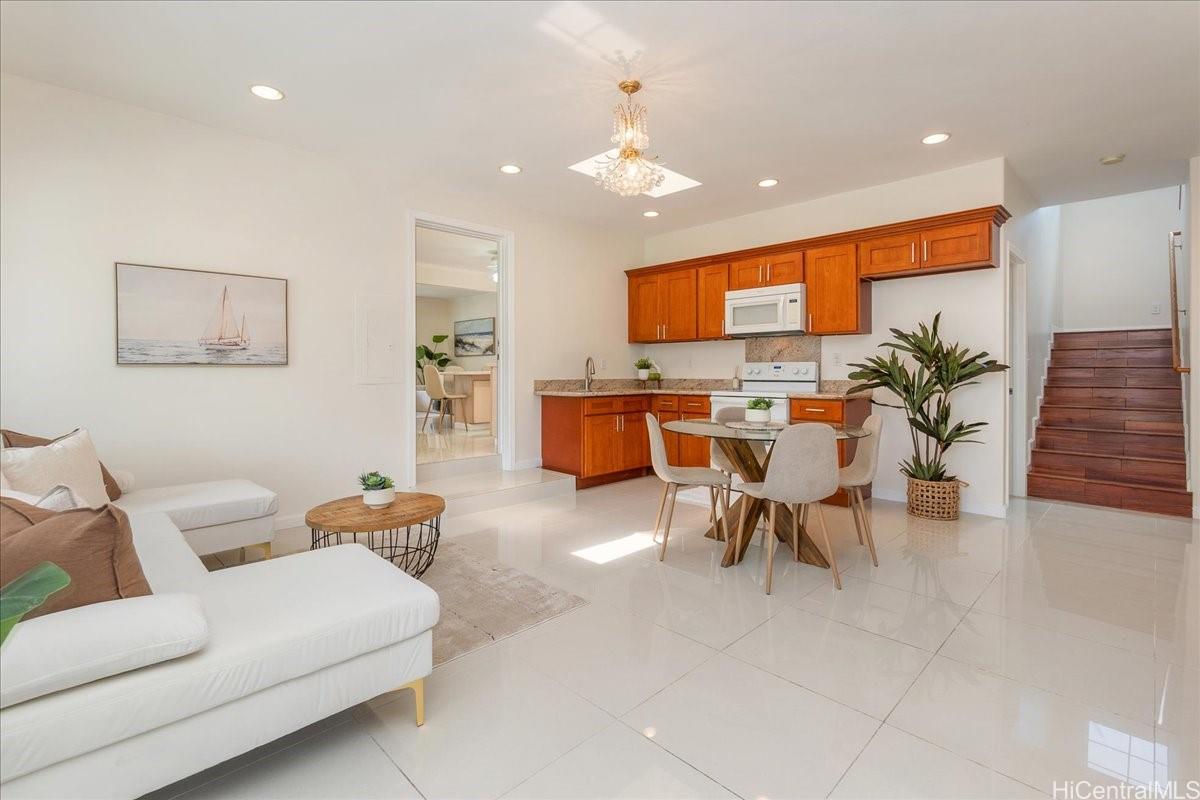 Photo 5 of 25