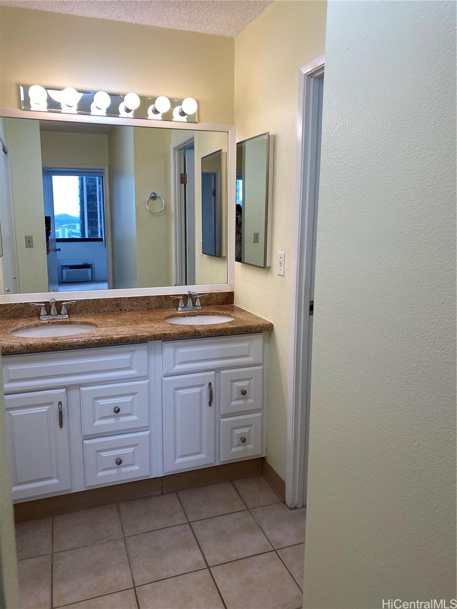 1255 Nuuanu Avenue  Unit E1914