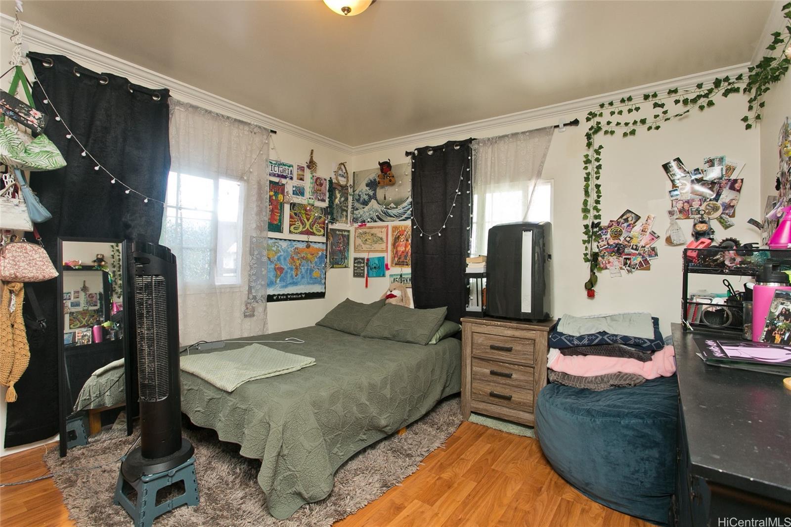 Photo 8 of 21