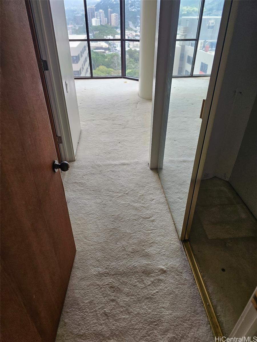 60 N Beretania Street  Unit 3406