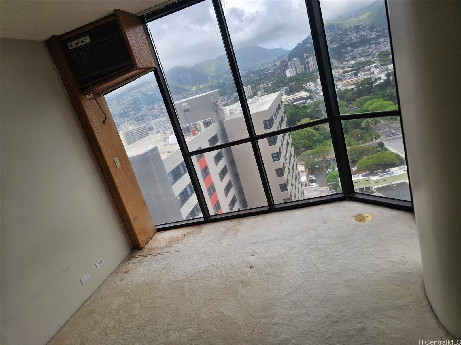 60 N Beretania Street  Unit 3406