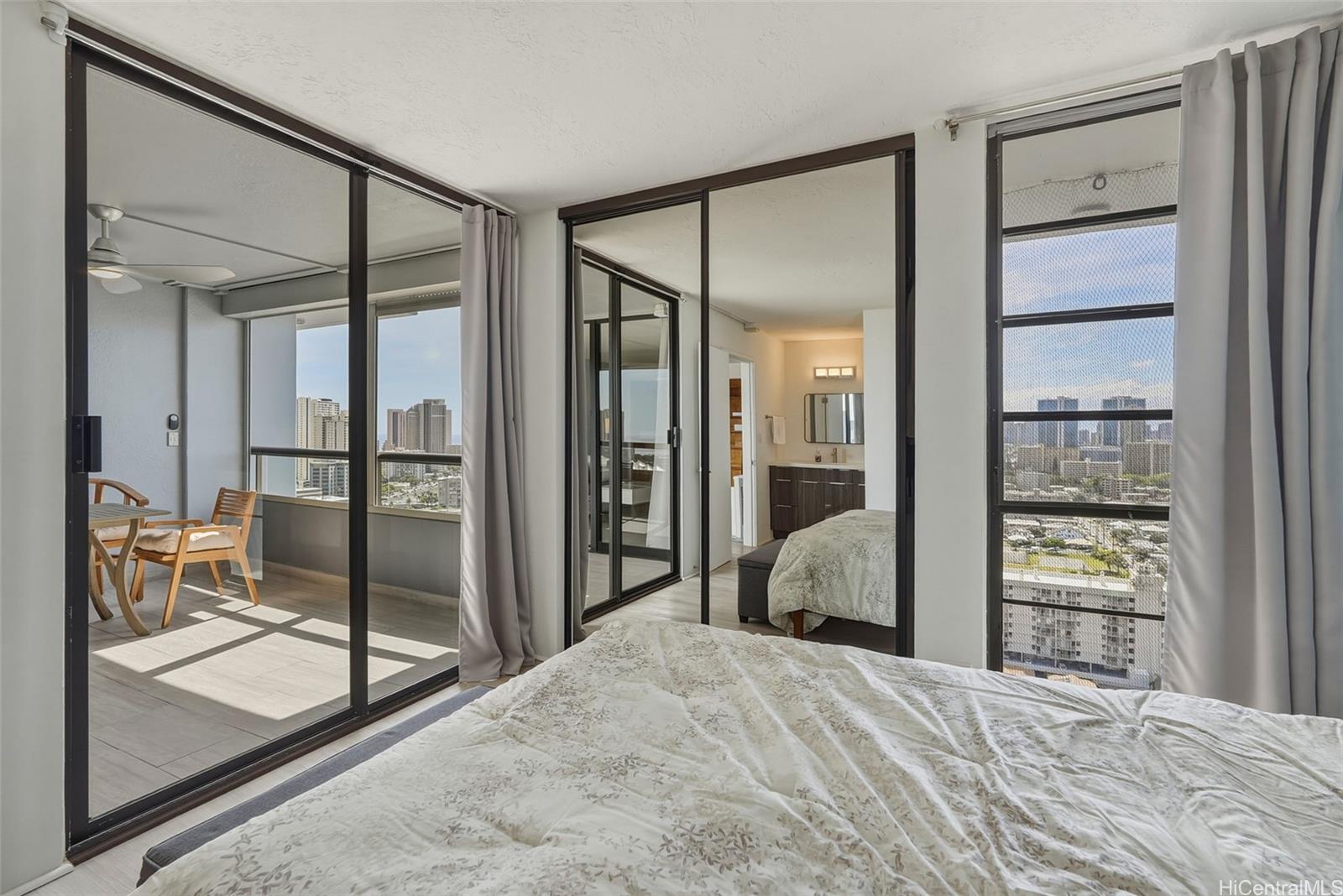 2100 Date Street  Unit 2502