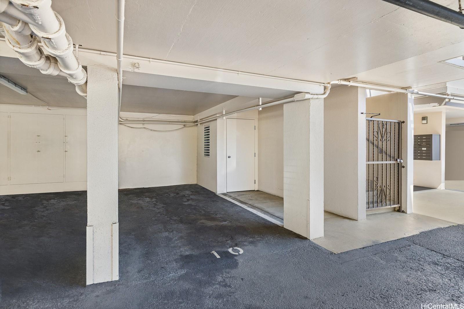 1423 Emerson Street  Unit 111