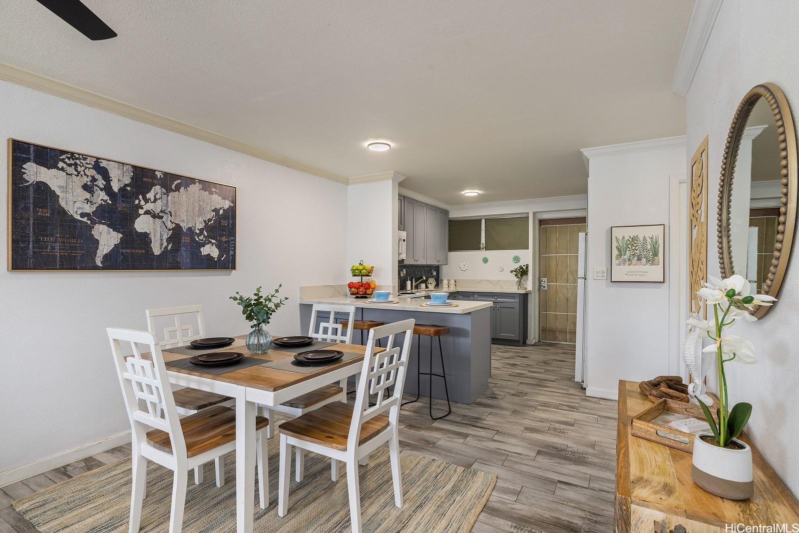 1423 Emerson Street  Unit 111