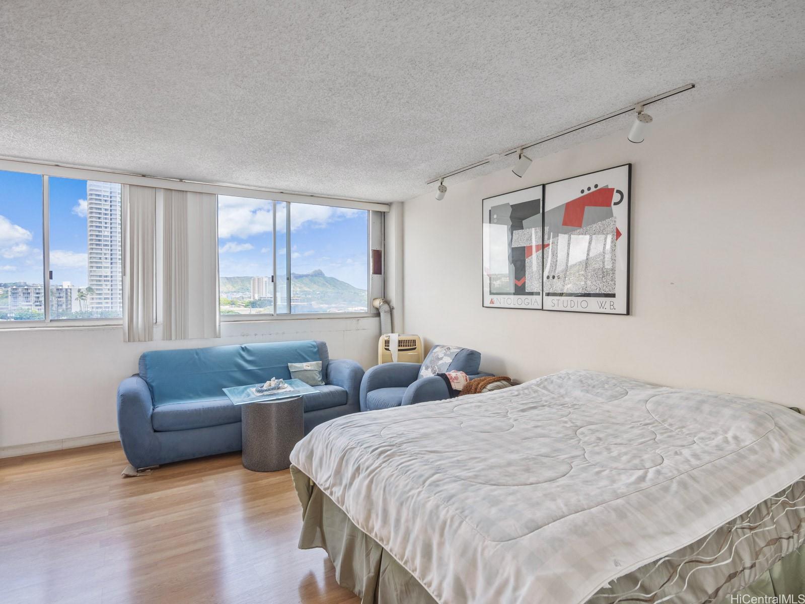 1025 Kalo Place  Unit 903