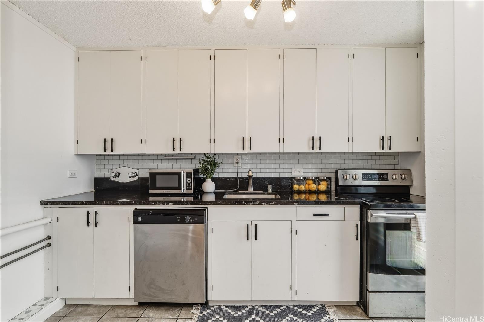 3017 Pualei Circle  Unit 216