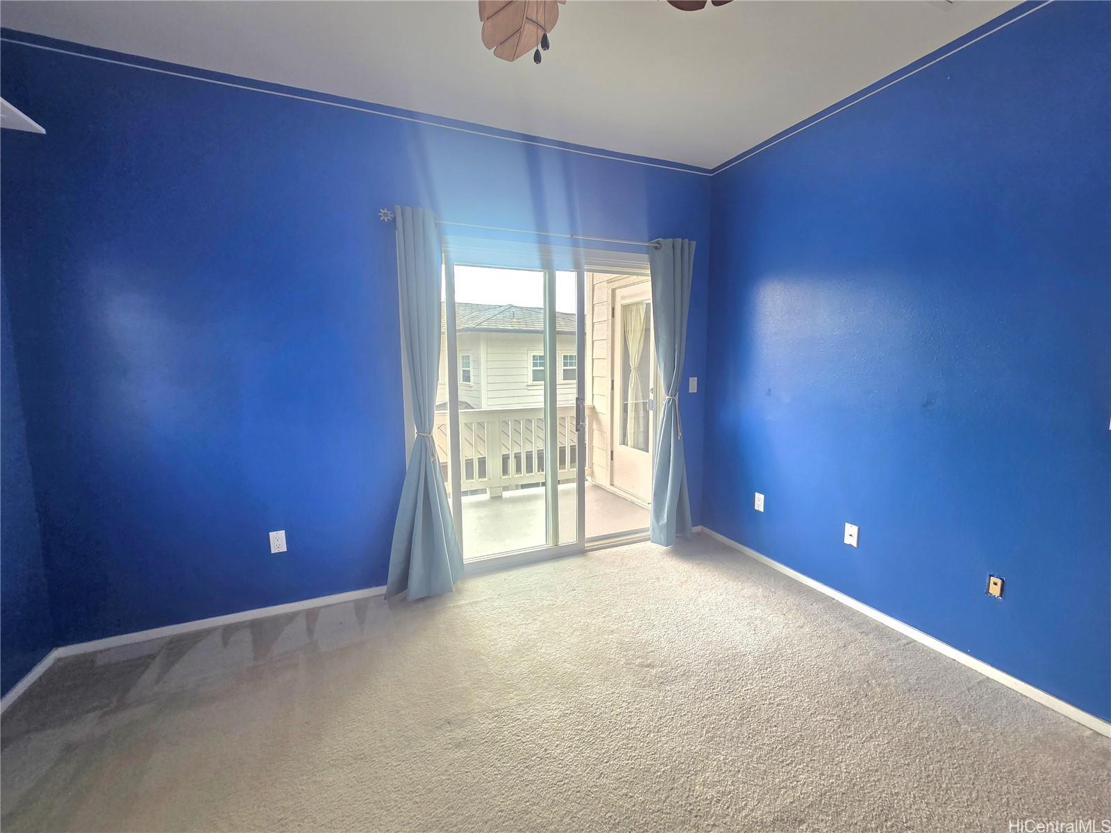 Photo 19 of 25