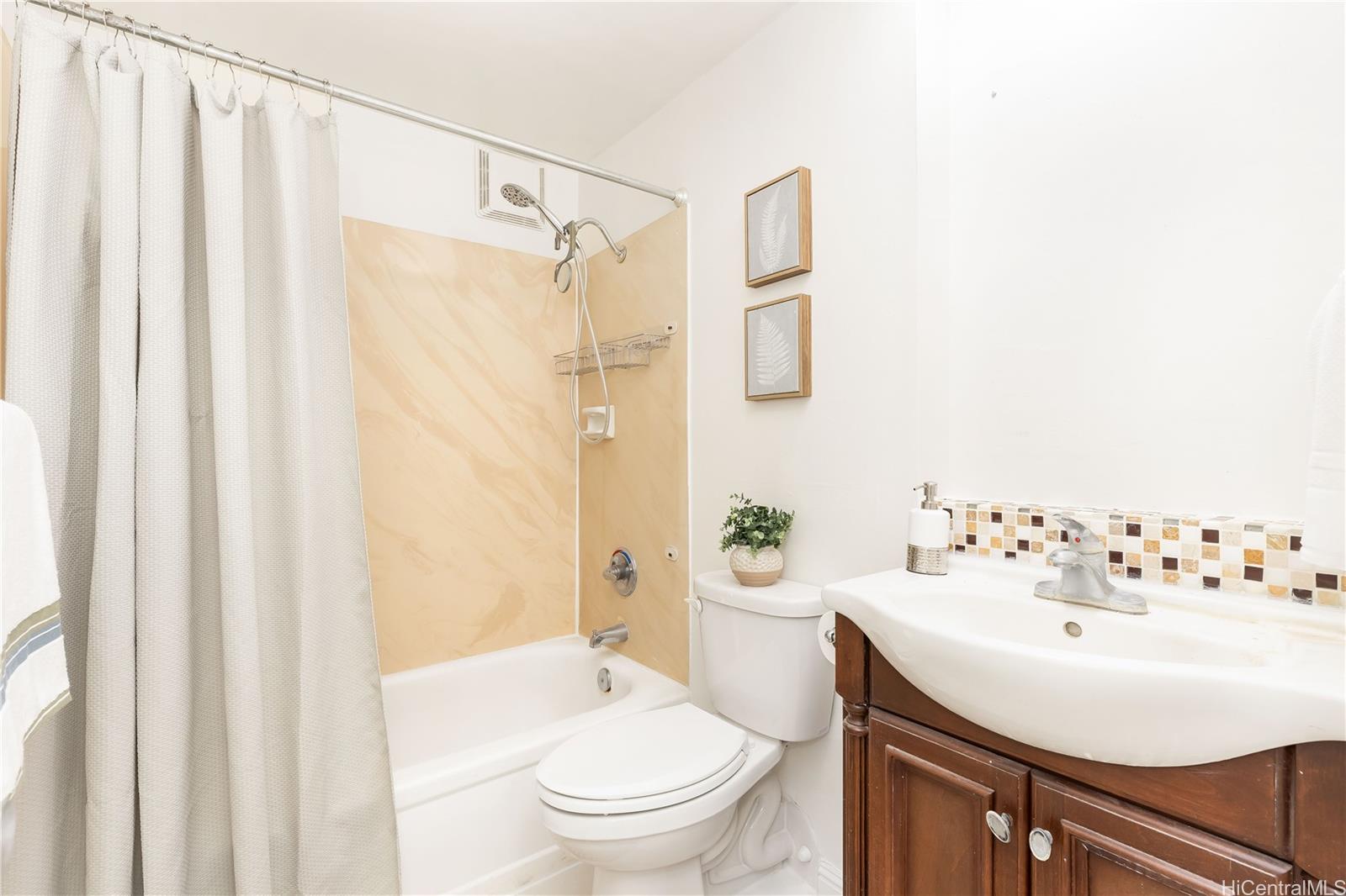 2724 Kahoaloha Lane  Unit 1906