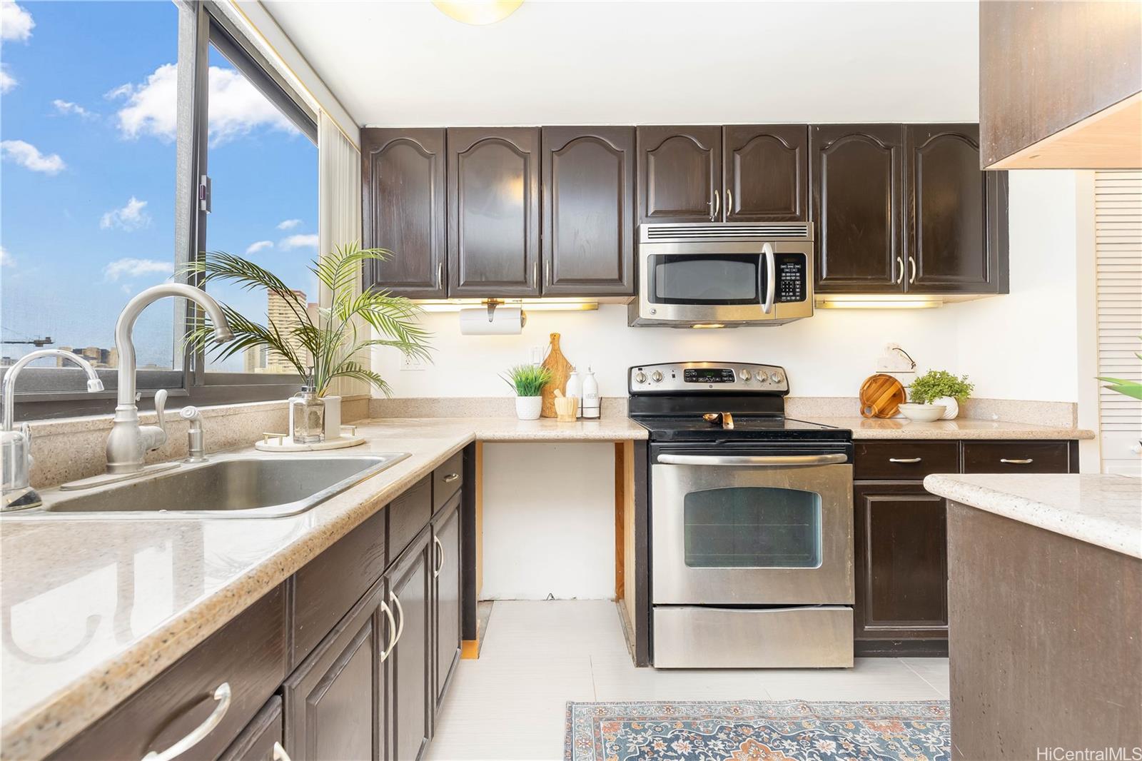 2724 Kahoaloha Lane  Unit 1906