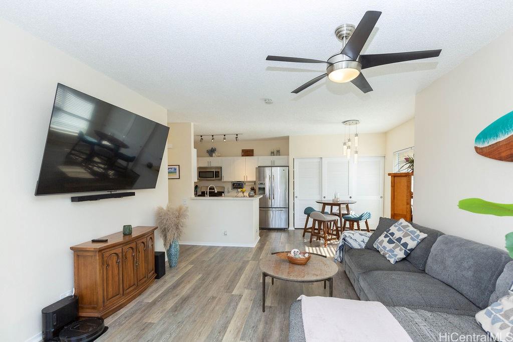 91-525 Puamaeole Street  Unit 37R