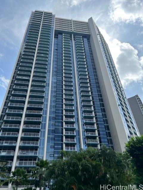 1212 Nuuanu Avenue 2706
