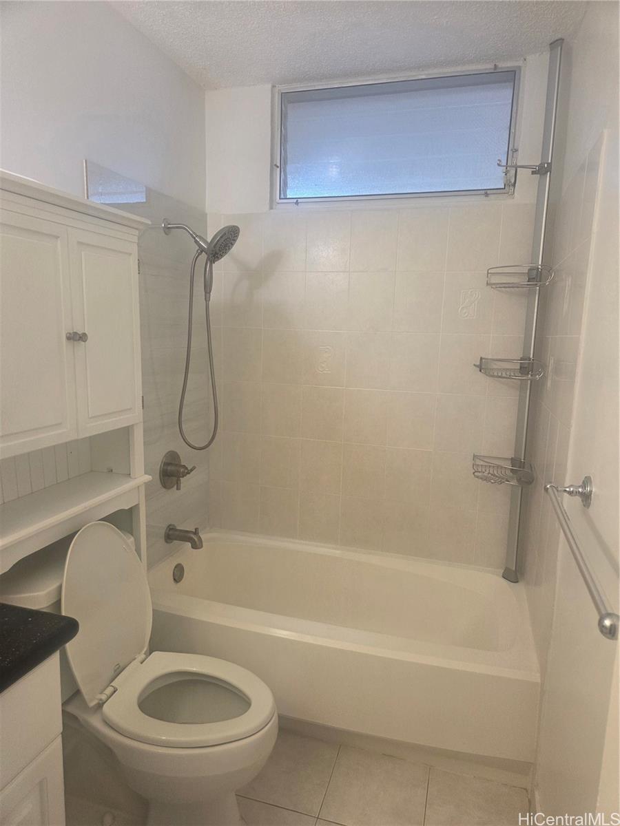 Photo 11 of 21